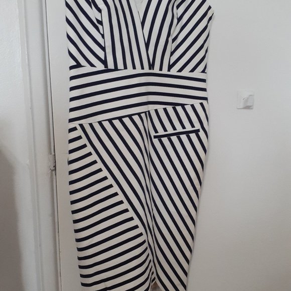 Robe noir et blanche RW & CO taille 6 - Picture 5 of 15